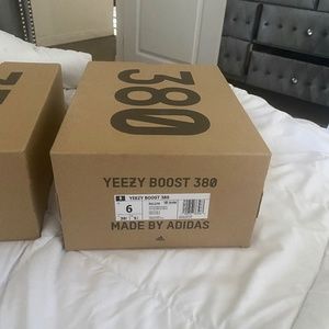 Yeezy boost 380